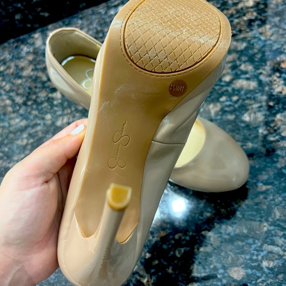 Jessica Simpson Nude Heels - Picture 2 of 2